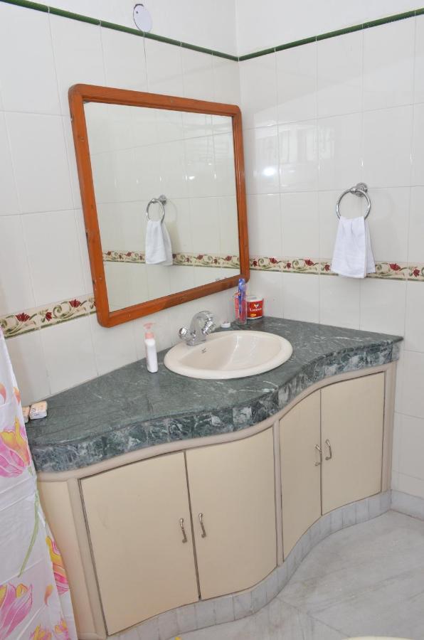 Sandy'S Homestay Jammu Bagian luar foto