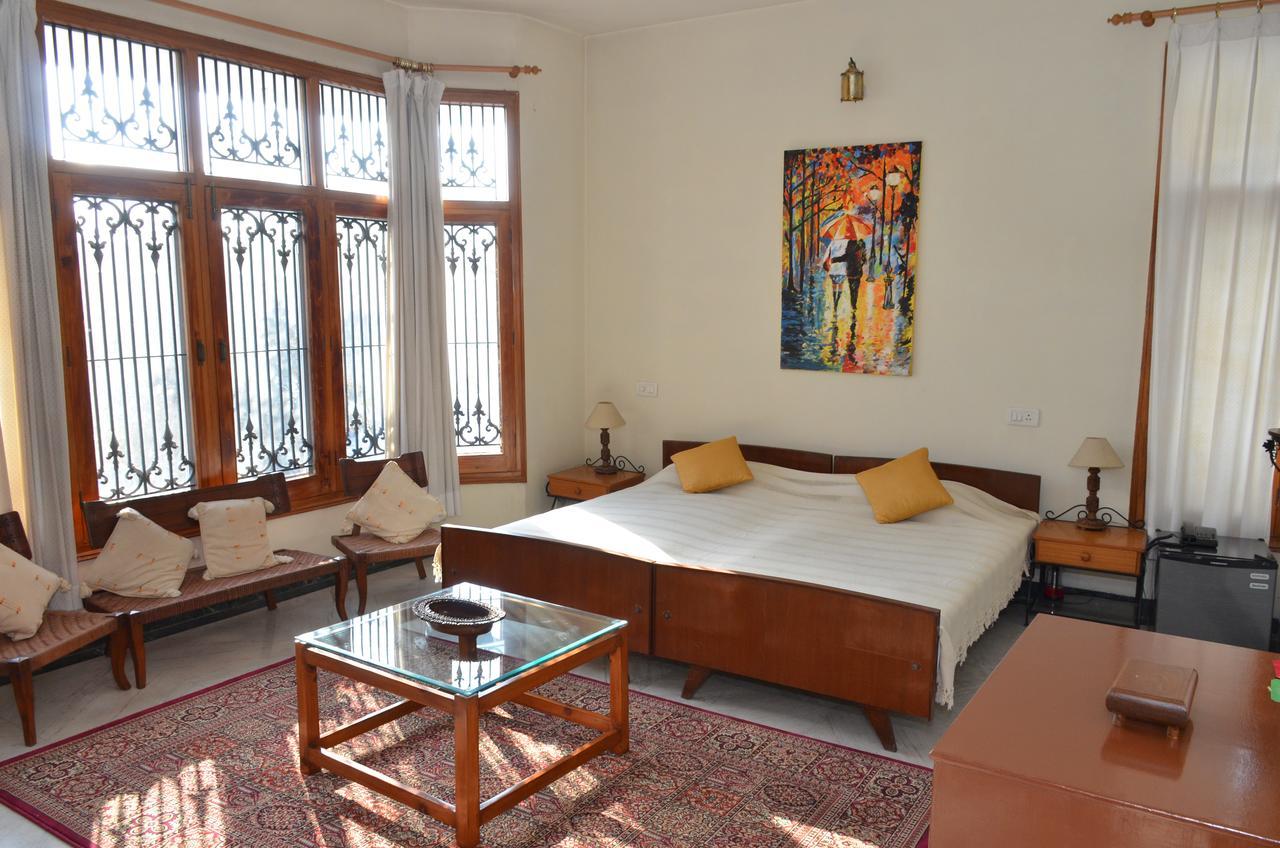 Sandy'S Homestay Jammu Bagian luar foto