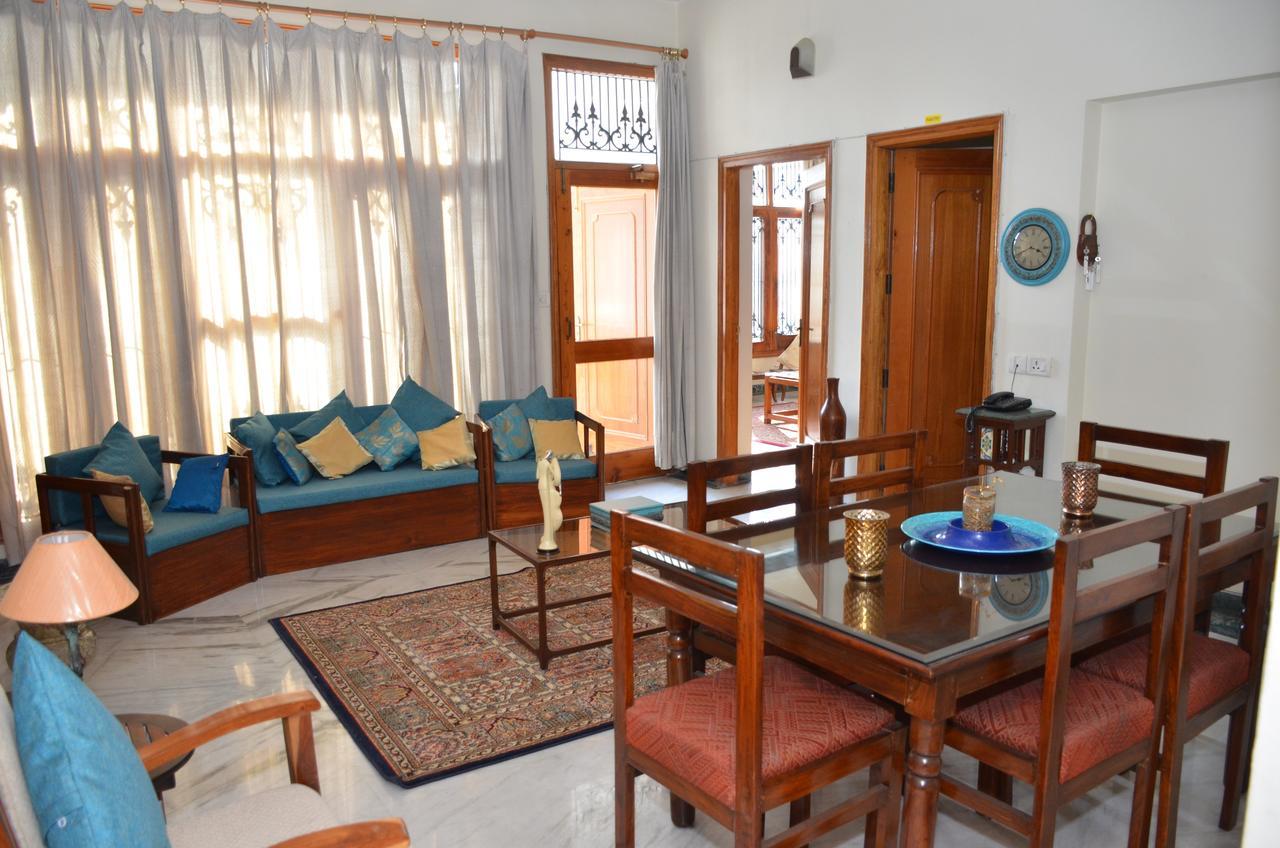 Sandy'S Homestay Jammu Bagian luar foto