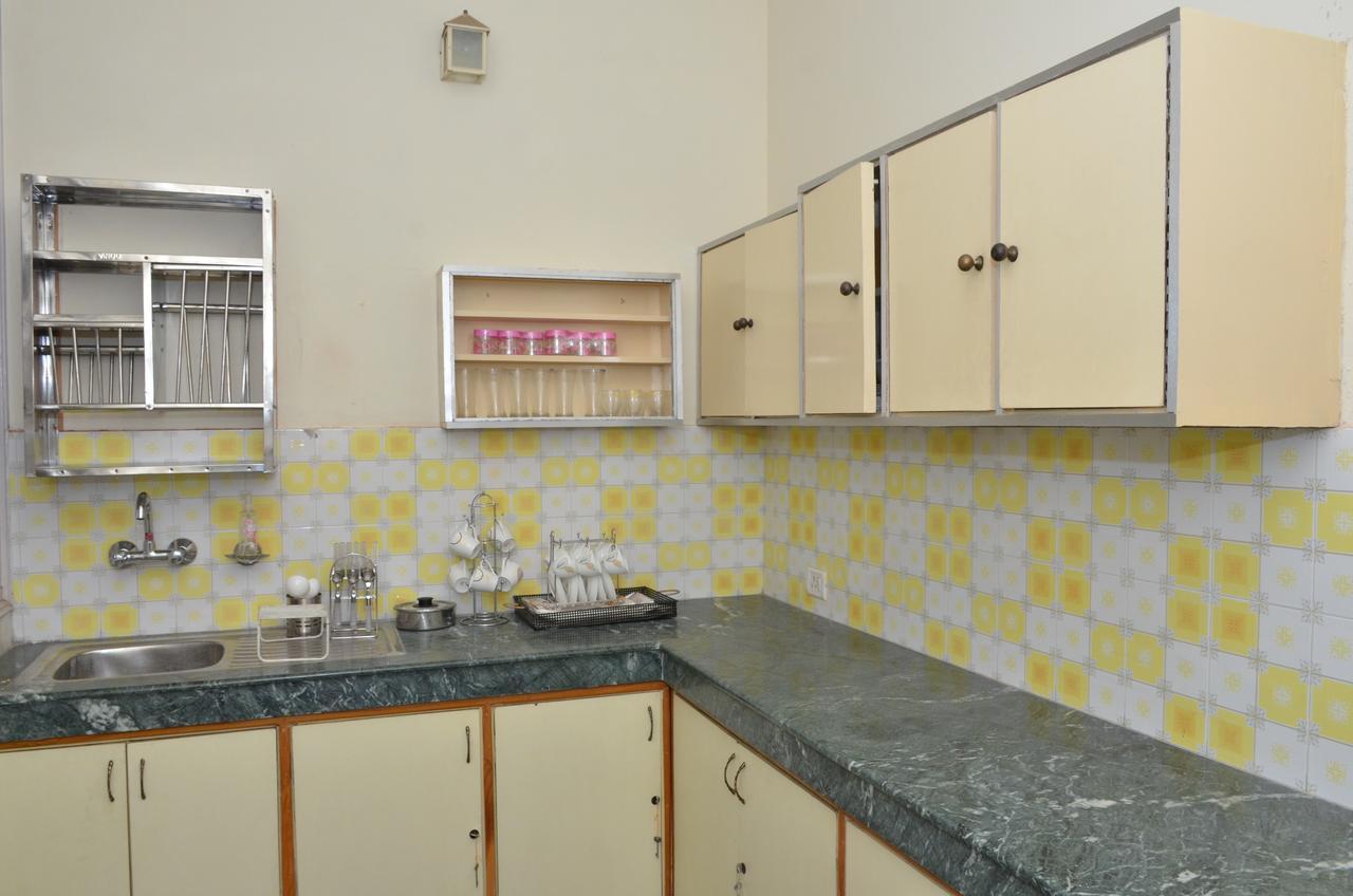 Sandy'S Homestay Jammu Bagian luar foto