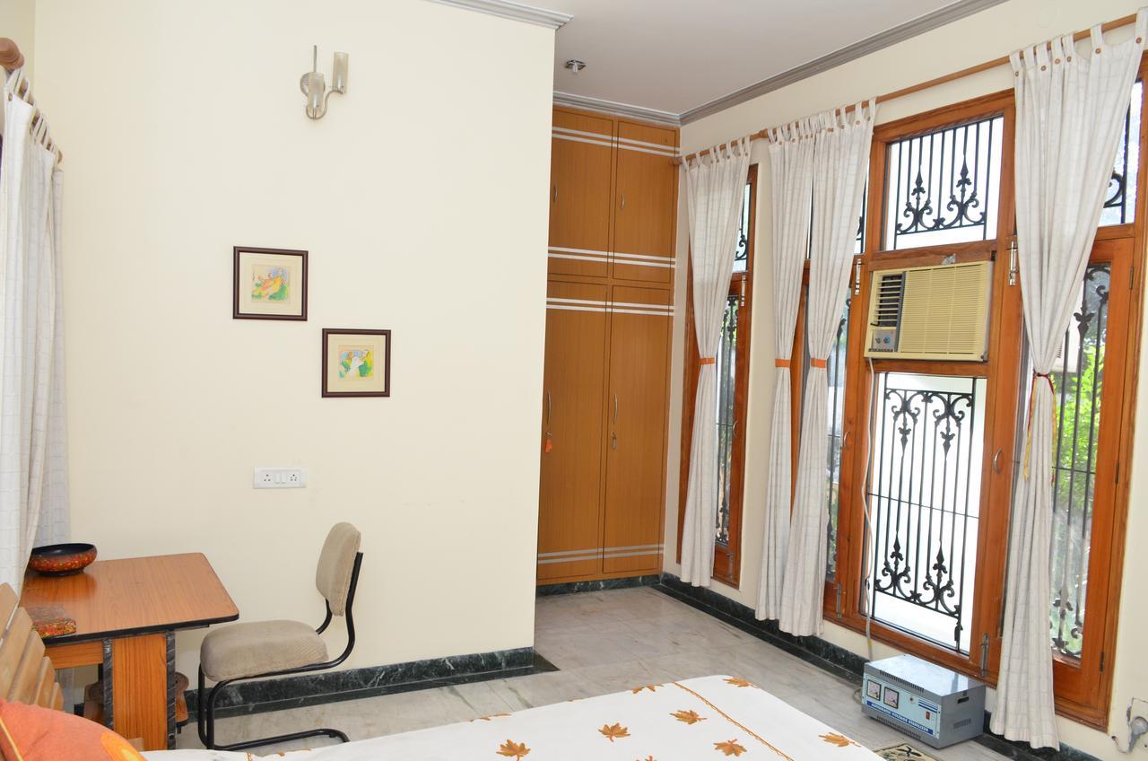 Sandy'S Homestay Jammu Bagian luar foto