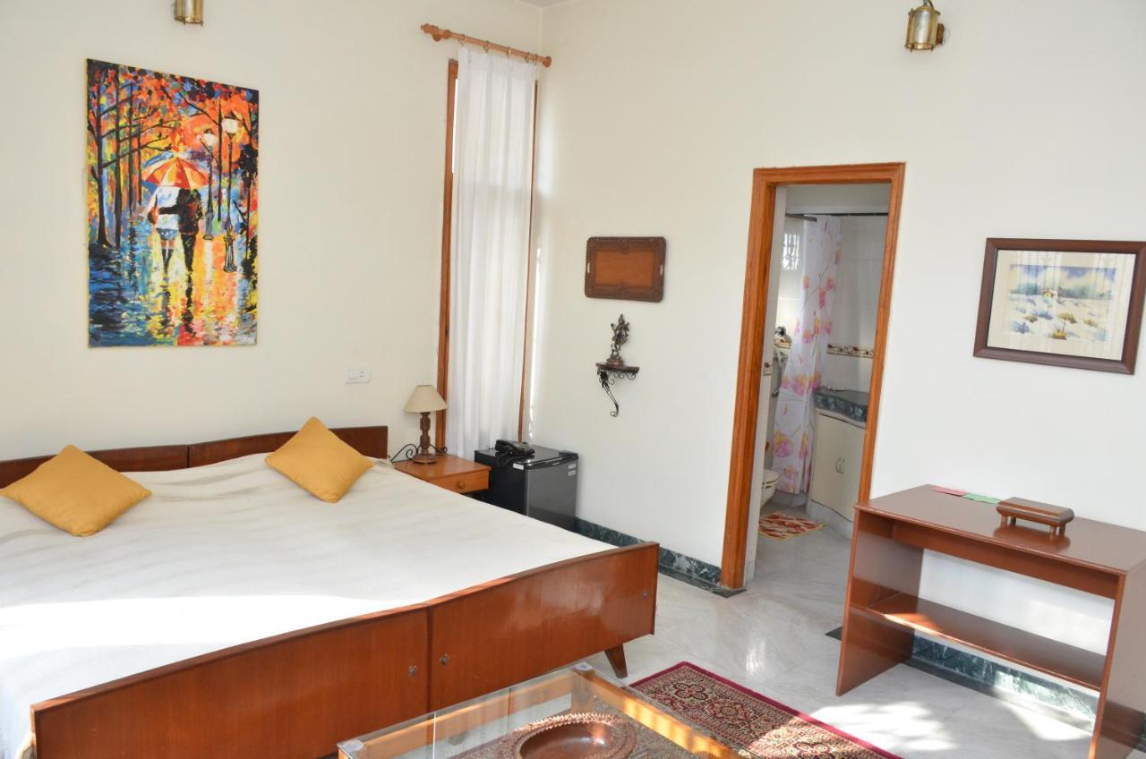 Sandy'S Homestay Jammu Bagian luar foto